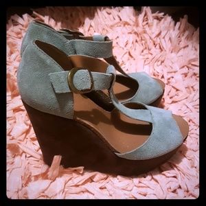 Lucky Brand size 8 wedges